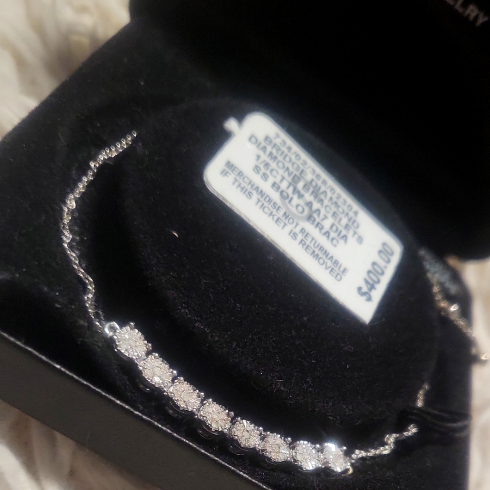 Diamond tennis bracelet bolo